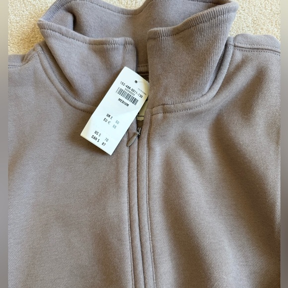 Abercrombie 1/4 Zip Sweatshirt - Picture 2 of 5